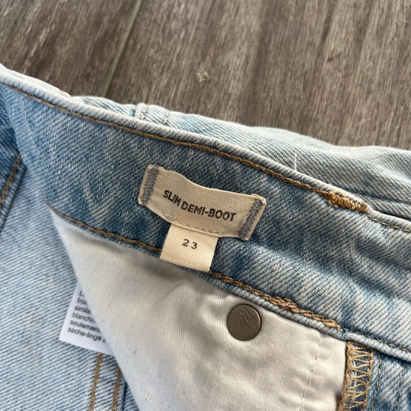 Madewell Light Wash Slim Demi-Boot Jeans - Picture 5 of 5